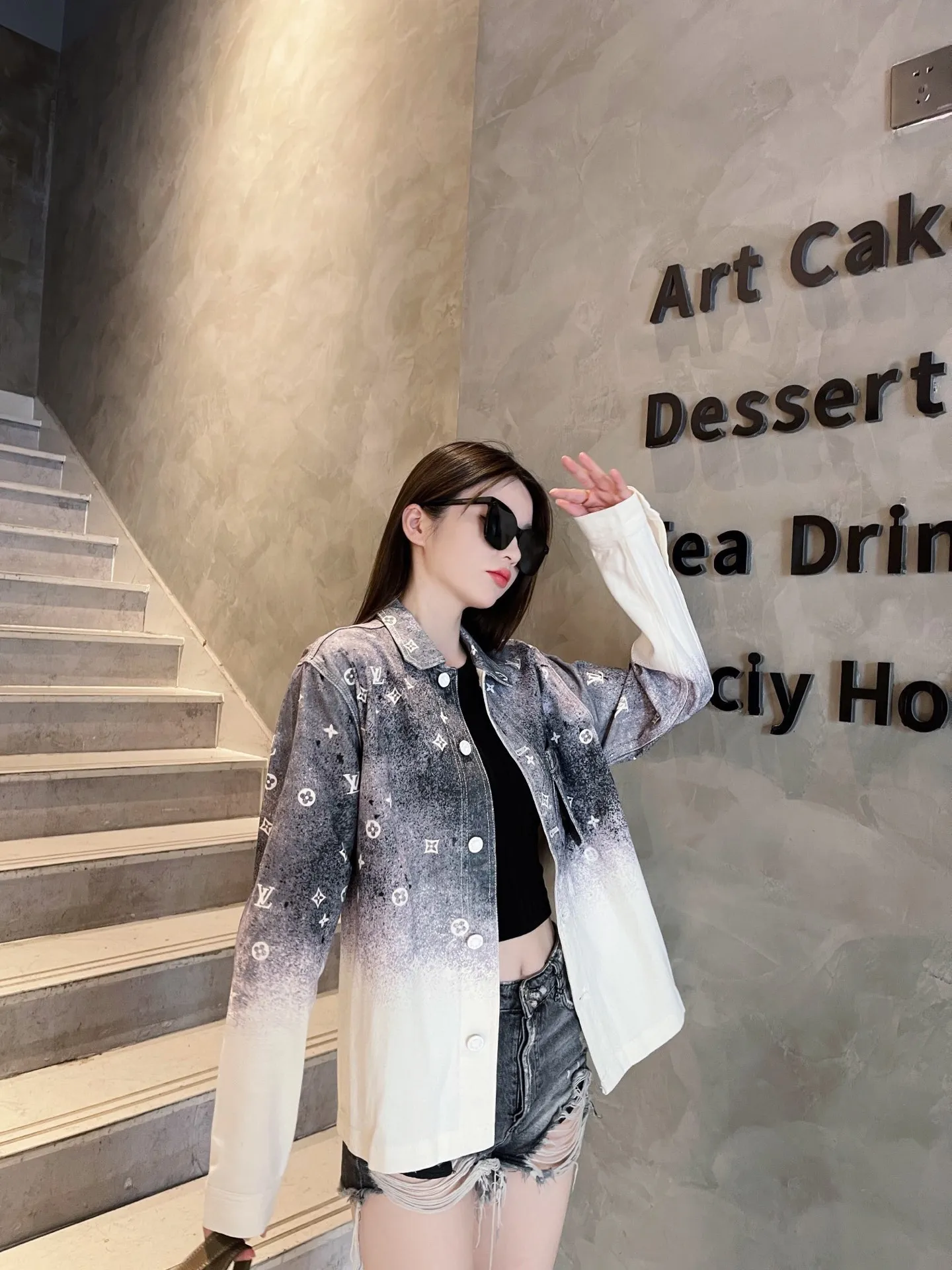Louis Vuitton/Louis Vuitton starry sky rendering presbyopic gradient denim shirt jacket